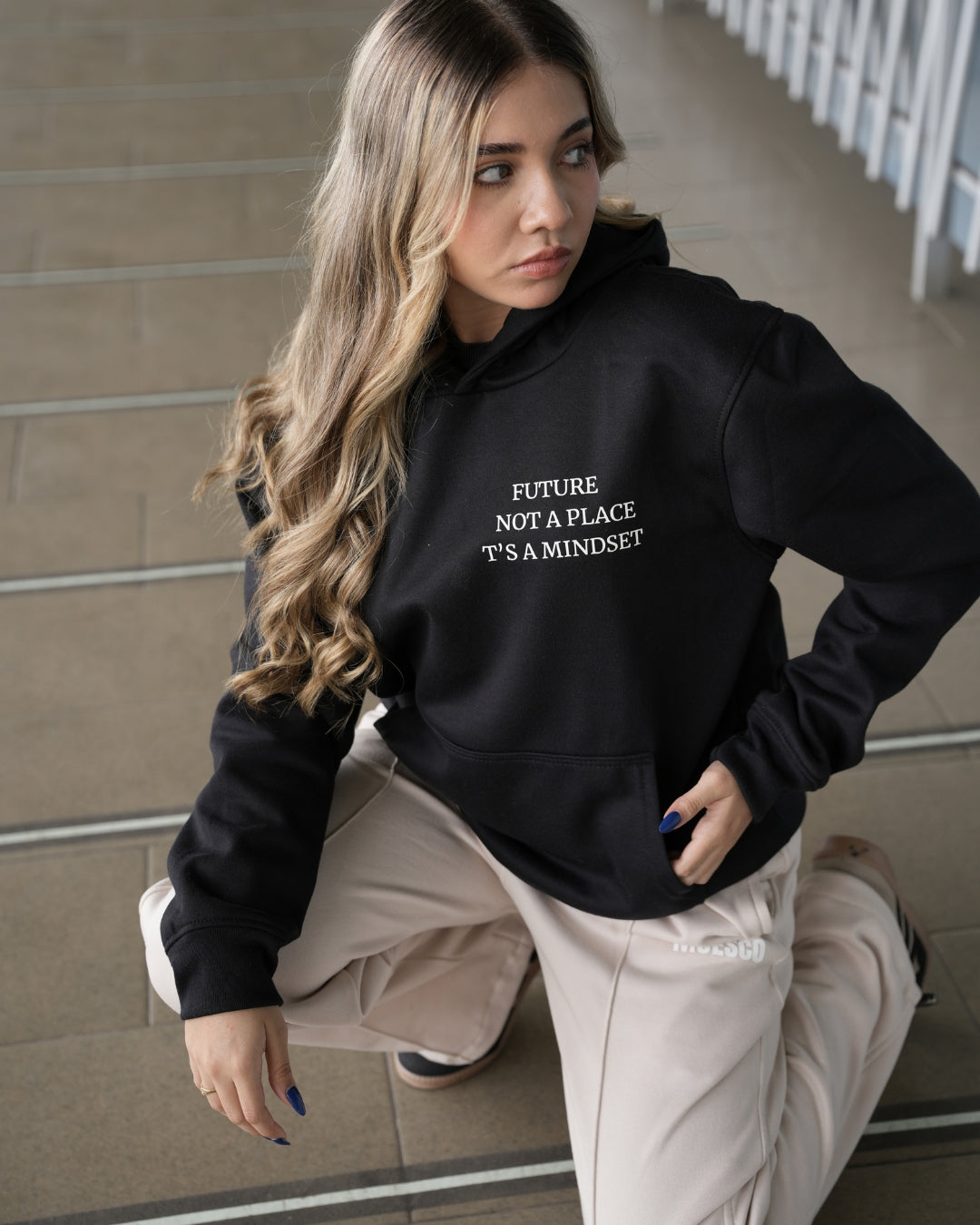 MOESCO LOGO SWEATSHIRT PANTS BEIGE WOMAN