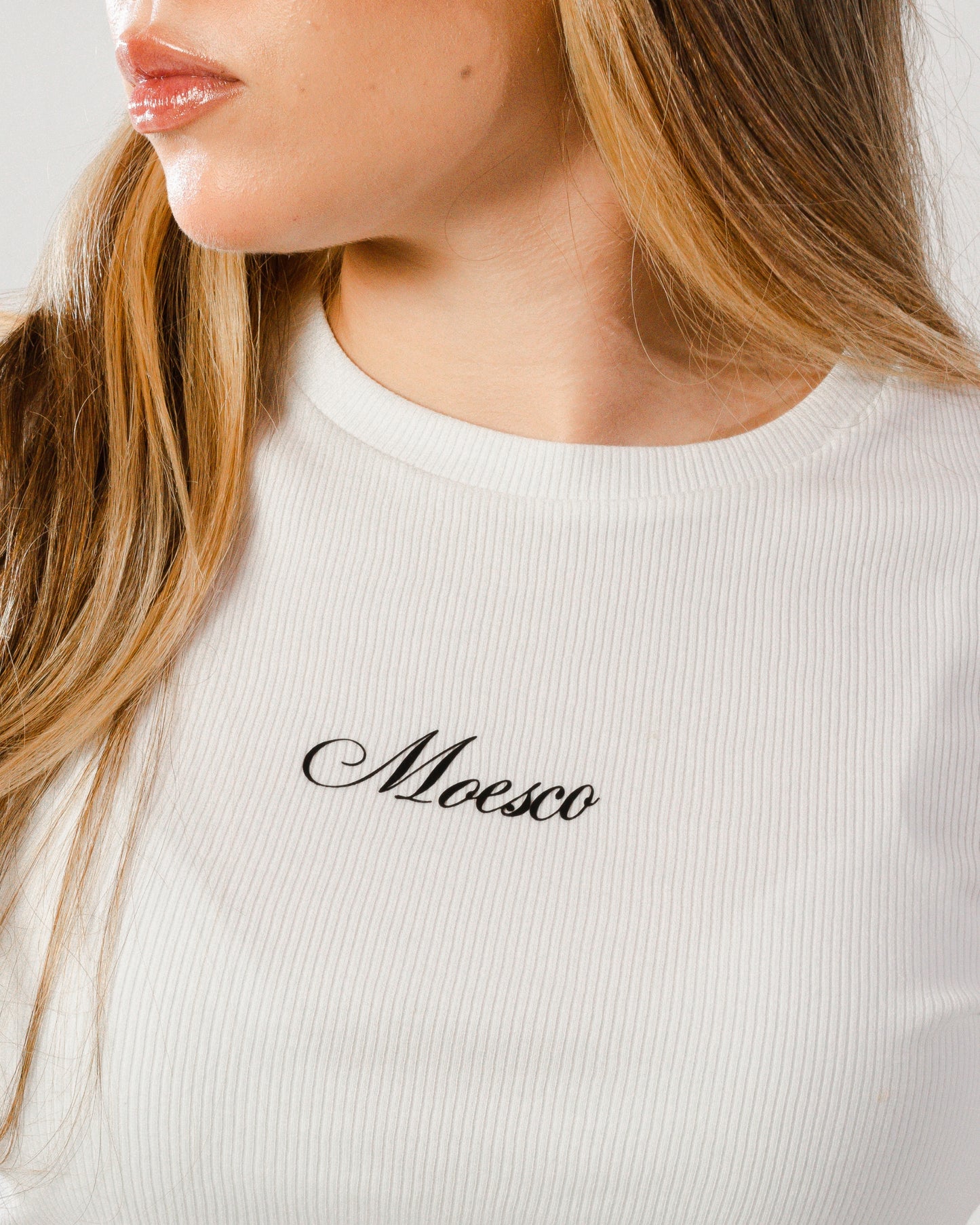 BASIC BABY TEE WHITE TOP WOMEN