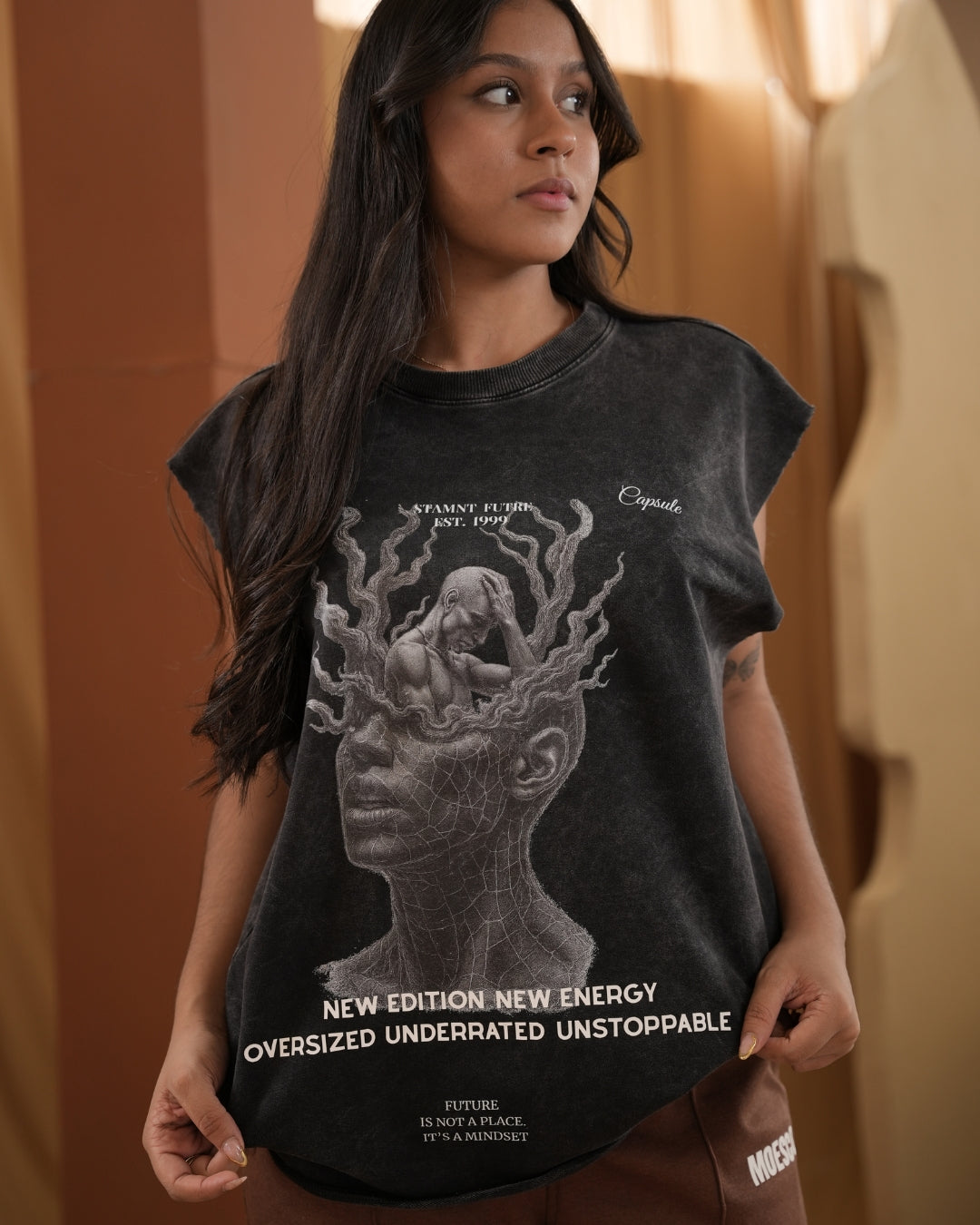 NEW EDITION ACID WASH SLEEVELESS T-SHIRT BLACK WOMAN